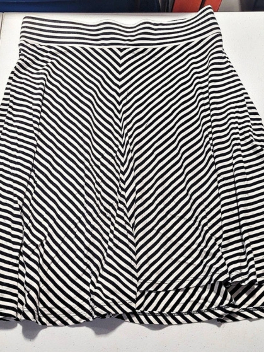 LOFT Striped A-Line Skirt in Black & White Size XS Like New